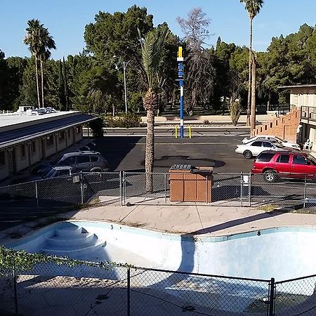 Riviera Motor Lodge Тусон Екстериор снимка