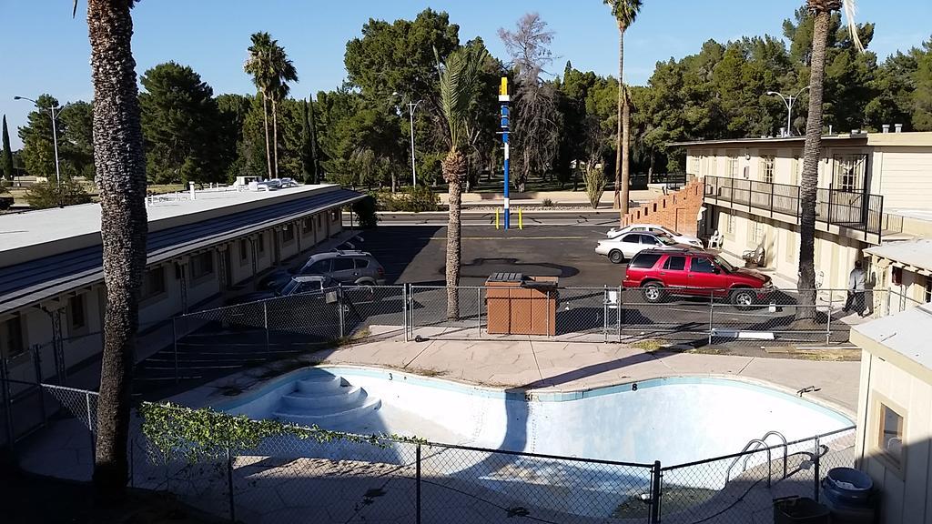 Riviera Motor Lodge Тусон Екстериор снимка