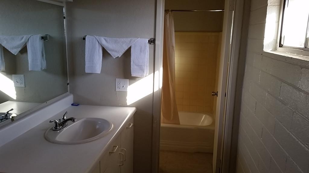 Riviera Motor Lodge Тусон Екстериор снимка